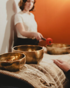soins énergétique à agde bols tibétains - ludivine énergie agde - Studio Pika Photographie Agde